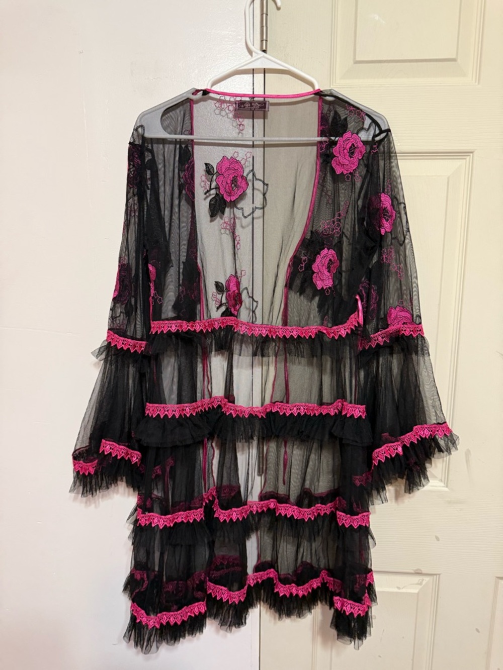 Women’s Hot Pink & Black Lace nightgown - Picture 7 of 7